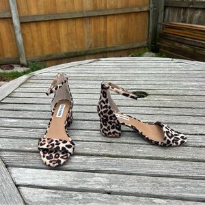 Steve Madden Women's Irenee Block-Heel Sandals size 6 cheetah animal furry‎